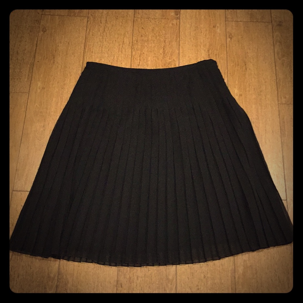 Apt 9 pleated sheer skirt
